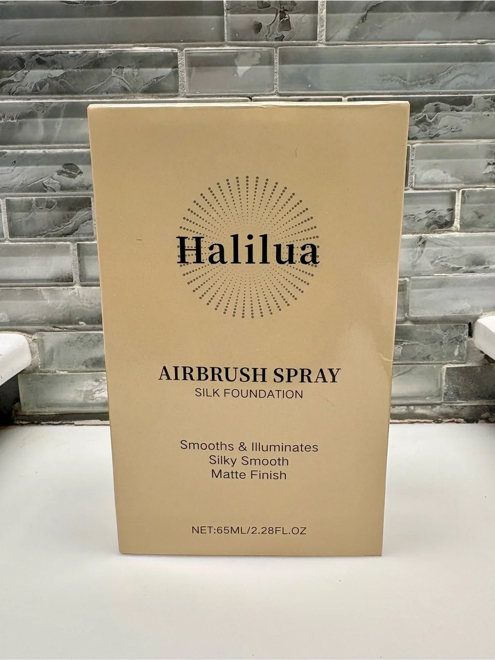 Airbrush Foundation Spray w/Brush - Full Coverage Magic Minerals Airbrush. NIB